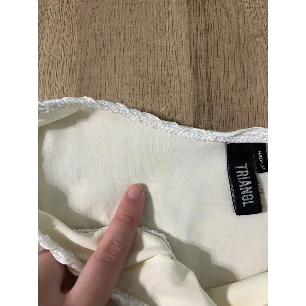 Triangl White Textured Bikini Bottom size Medium Cheeky Crinkle Ribbed Fabric
